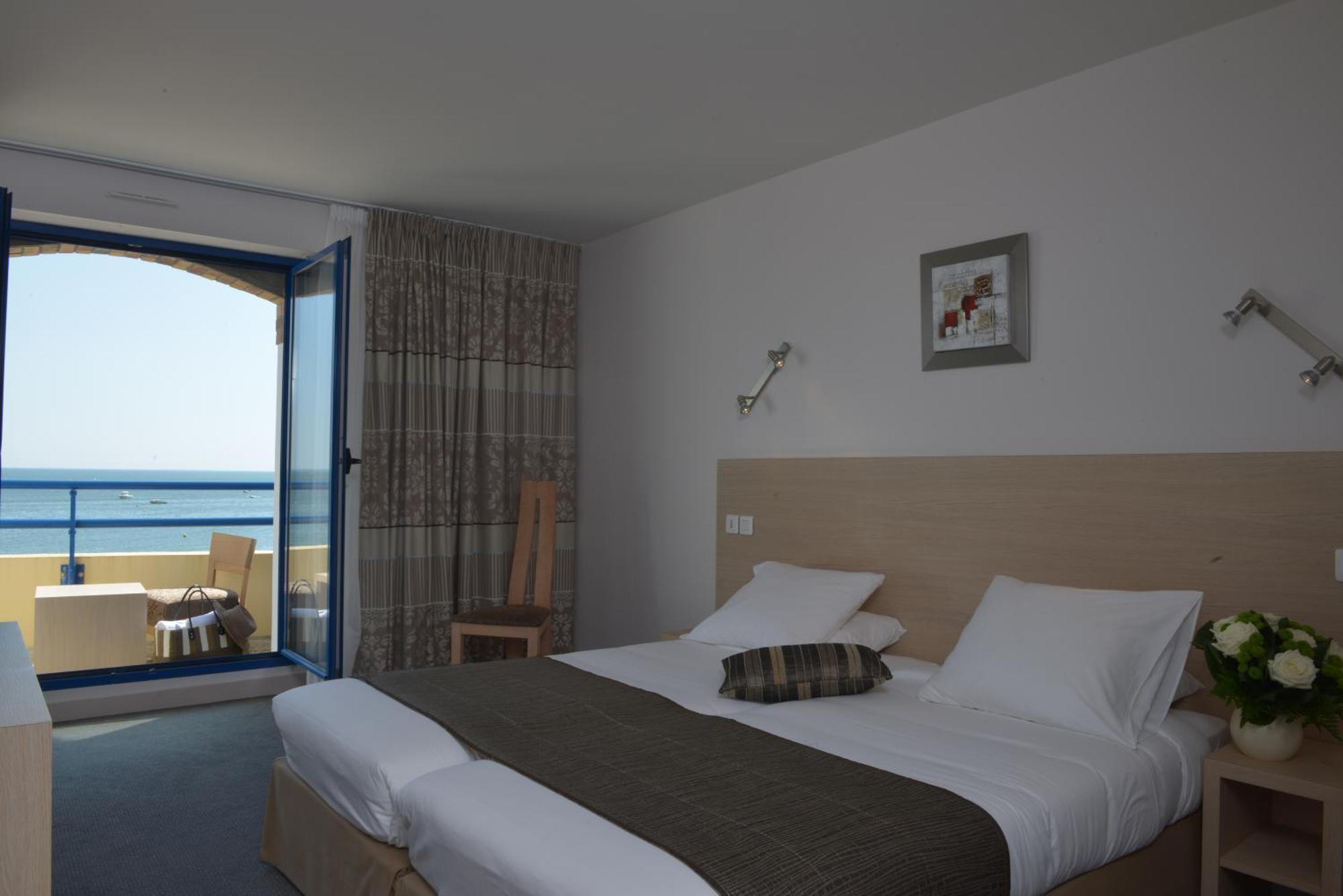 Hôtel De La Plage Damgan Quarto foto